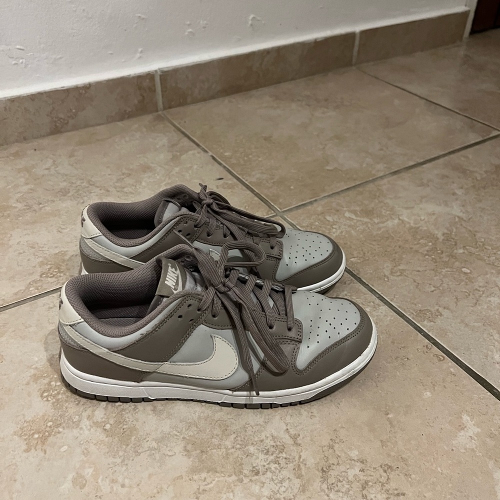 Nike dunks low I’m cream